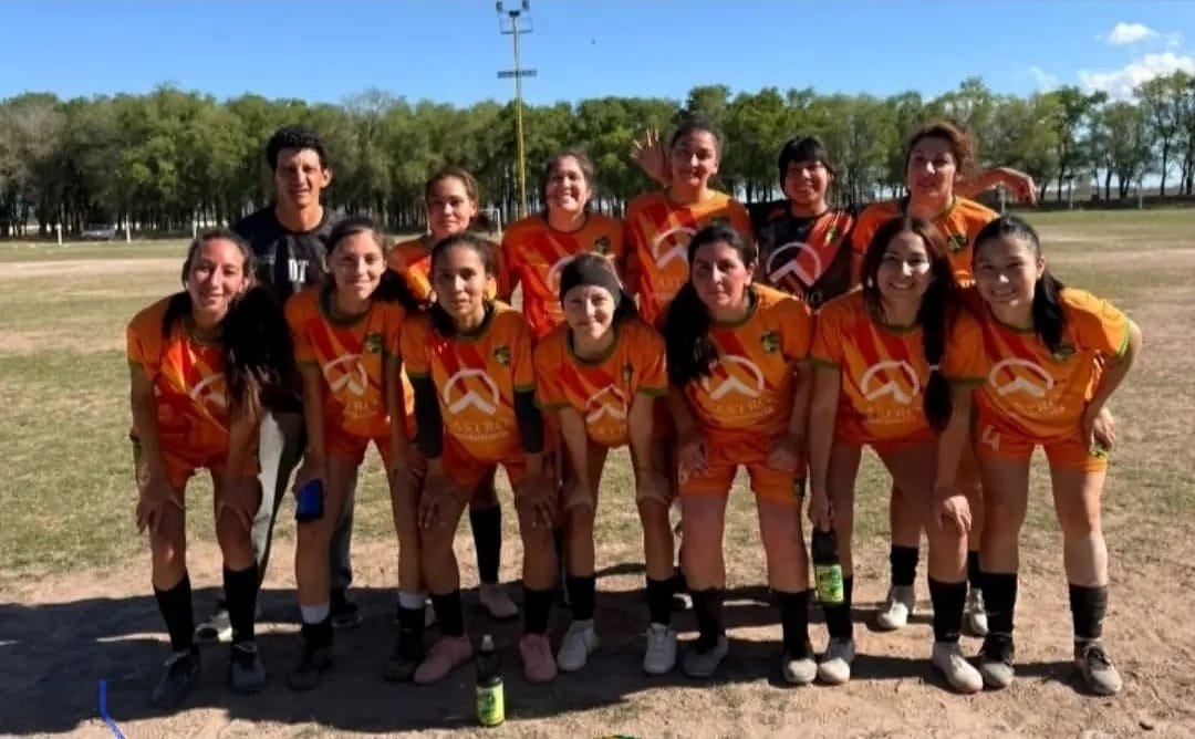 El fútbol femenino entra en su etapa decisiva con dos equipos de Merlo en busca de la clasificación